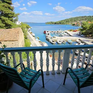 Guest house And Roko