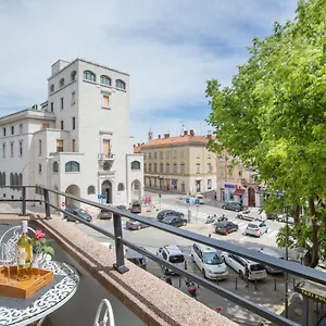 https://polai-center-apartments.pula-hotels.org