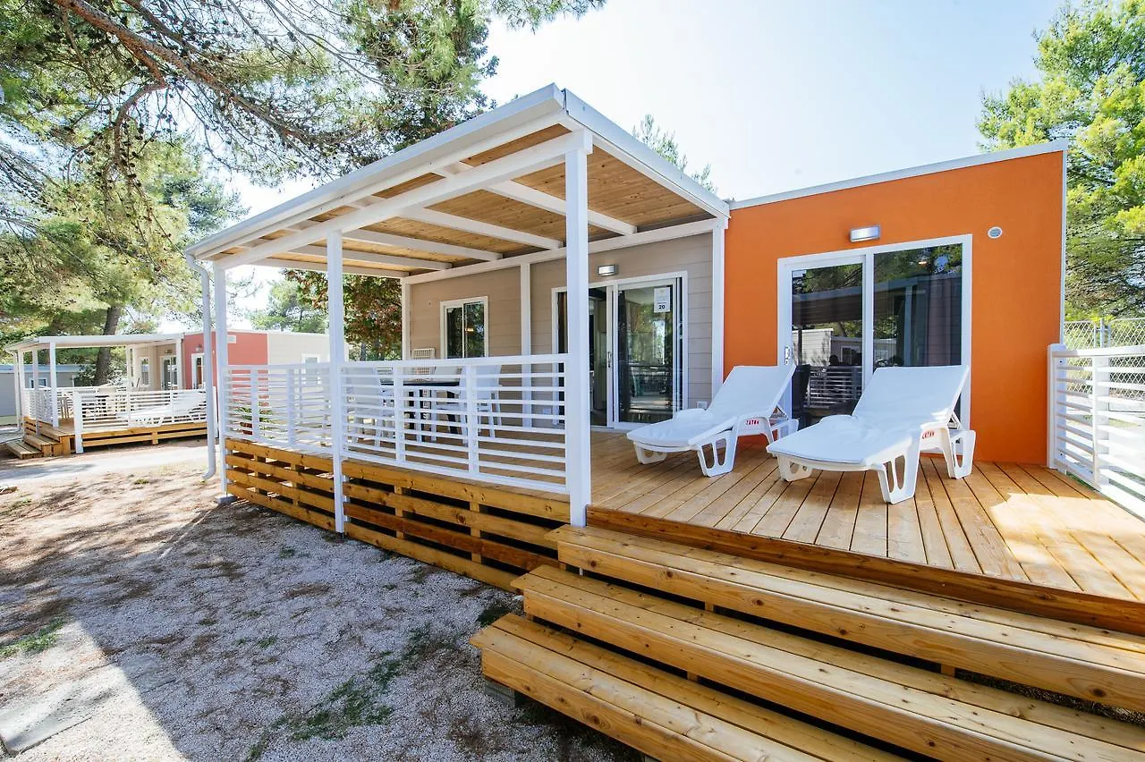 Zaton Holiday Resort Mobile Homes Нин Хорватия
