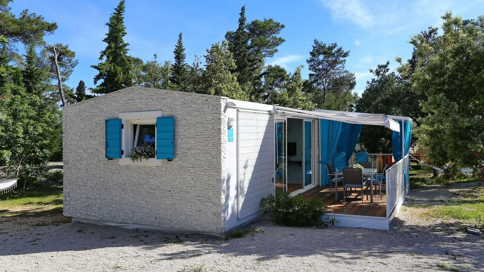 Zaton Holiday Resort Mobile Homes Nin Croatia