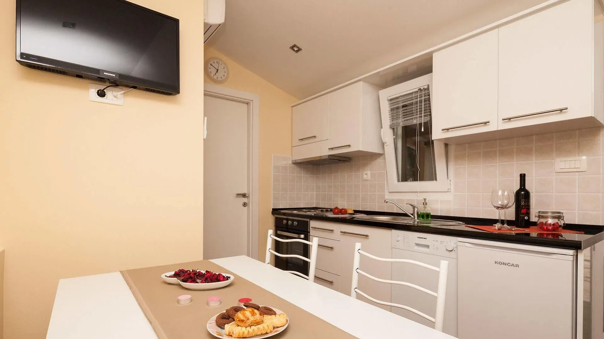Zaton Holiday Resort Mobile Homes Nin