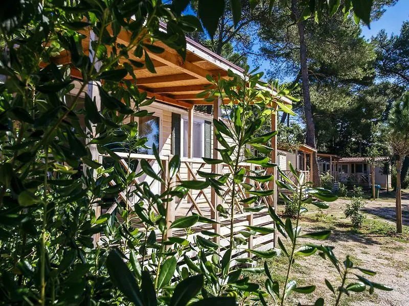 Zaton Holiday Resort Mobile Homes Nin
